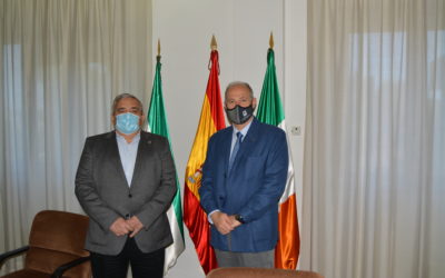 Colaboración entre la Universidad de Extremadura y el Colegio Oficial de Veterinarios de Badajoz